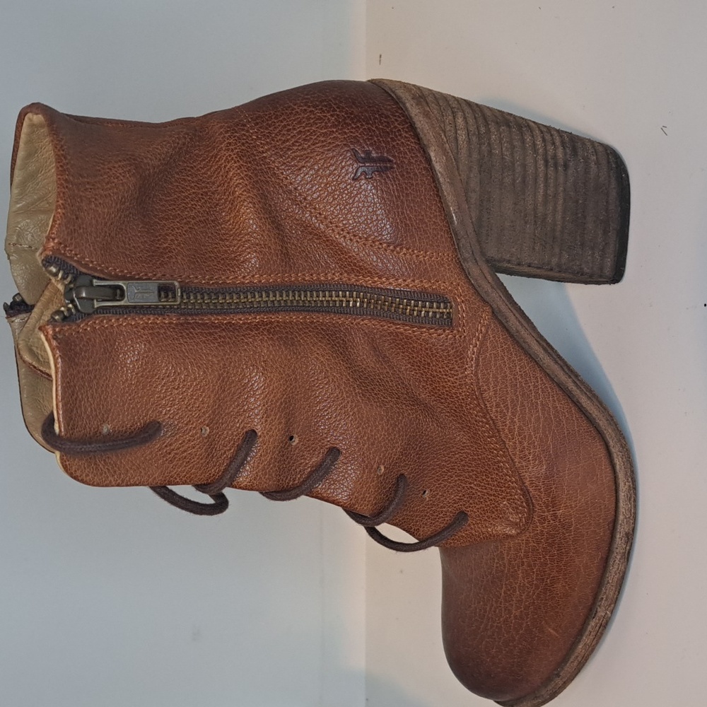 Frye Alexis 76305 Women's Brown/Cognac Leather Lace-up Heeled Booties Size 7.5 B
